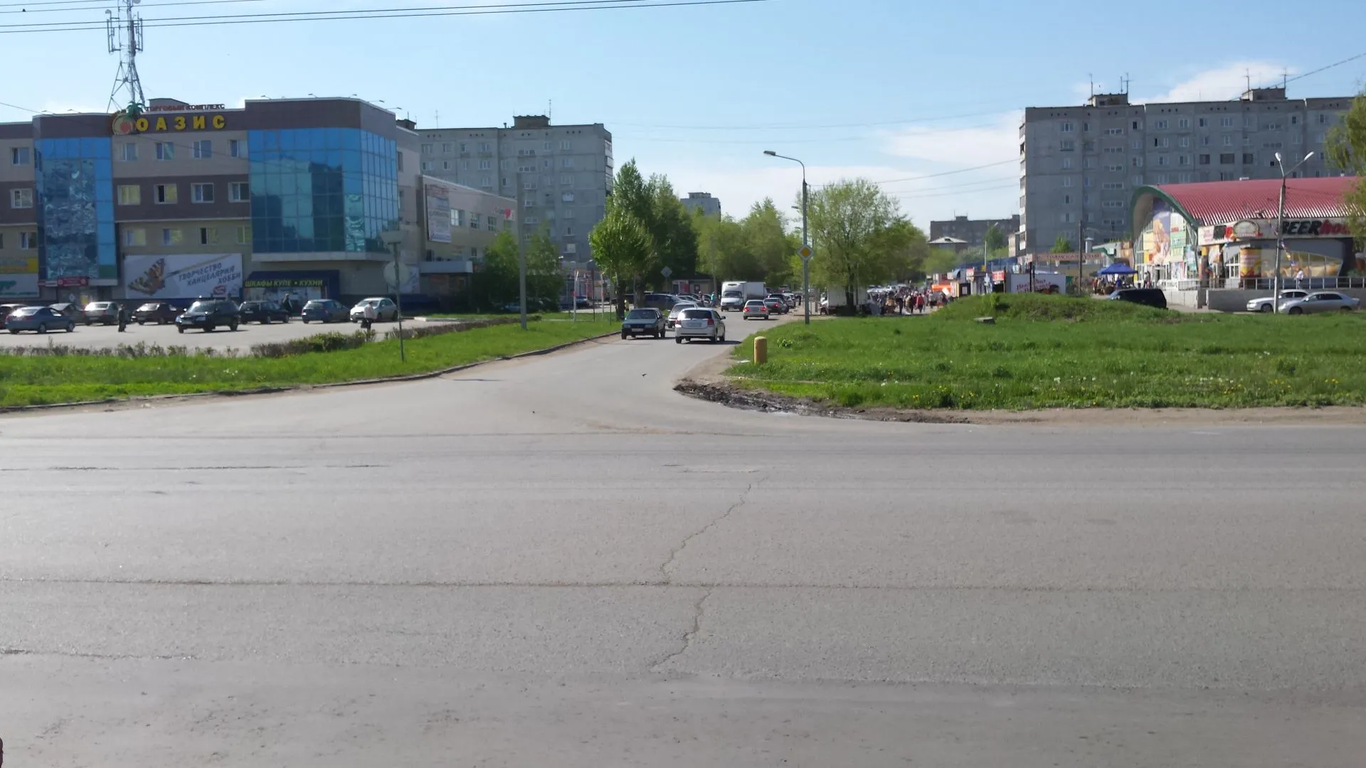 Рынок «Миллениум» рядом с комплексом